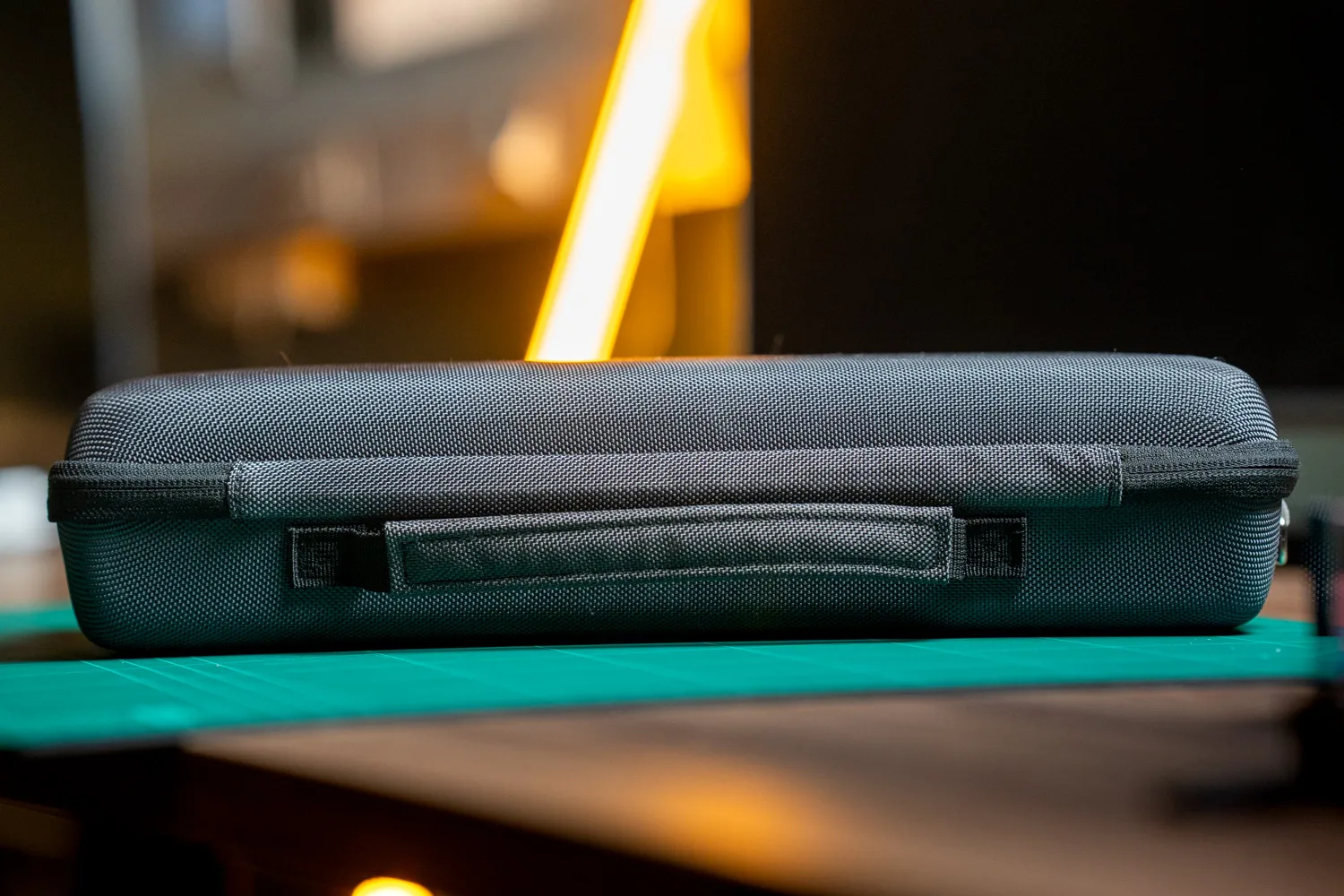 Outer handle of the 80HE Travel Case