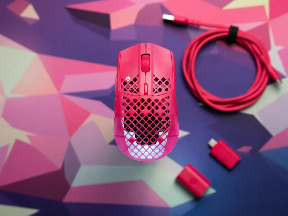 SteelSeries Aerox 3 Wireless Gen 2: a colorful mouse that knows who it's for