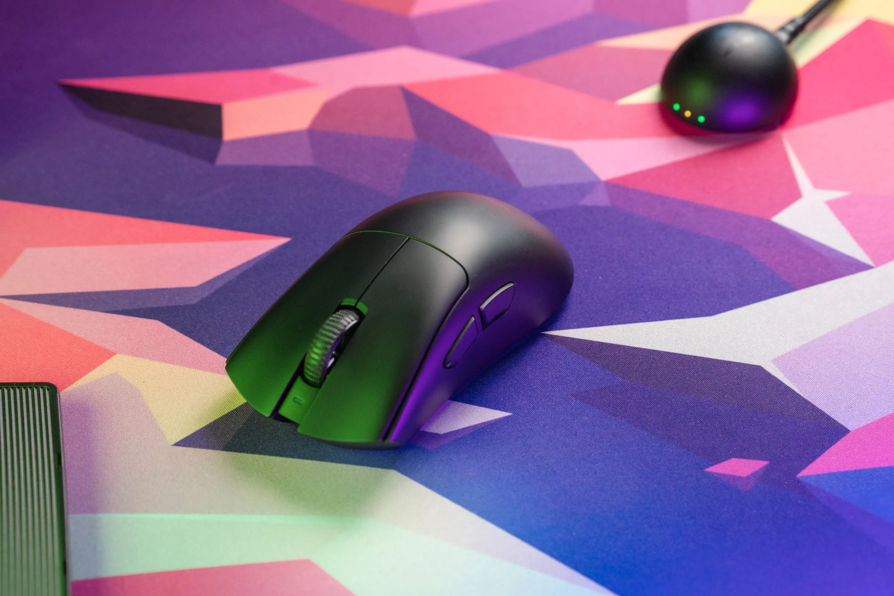Razer DeathAdder V4 Pro seen from the side