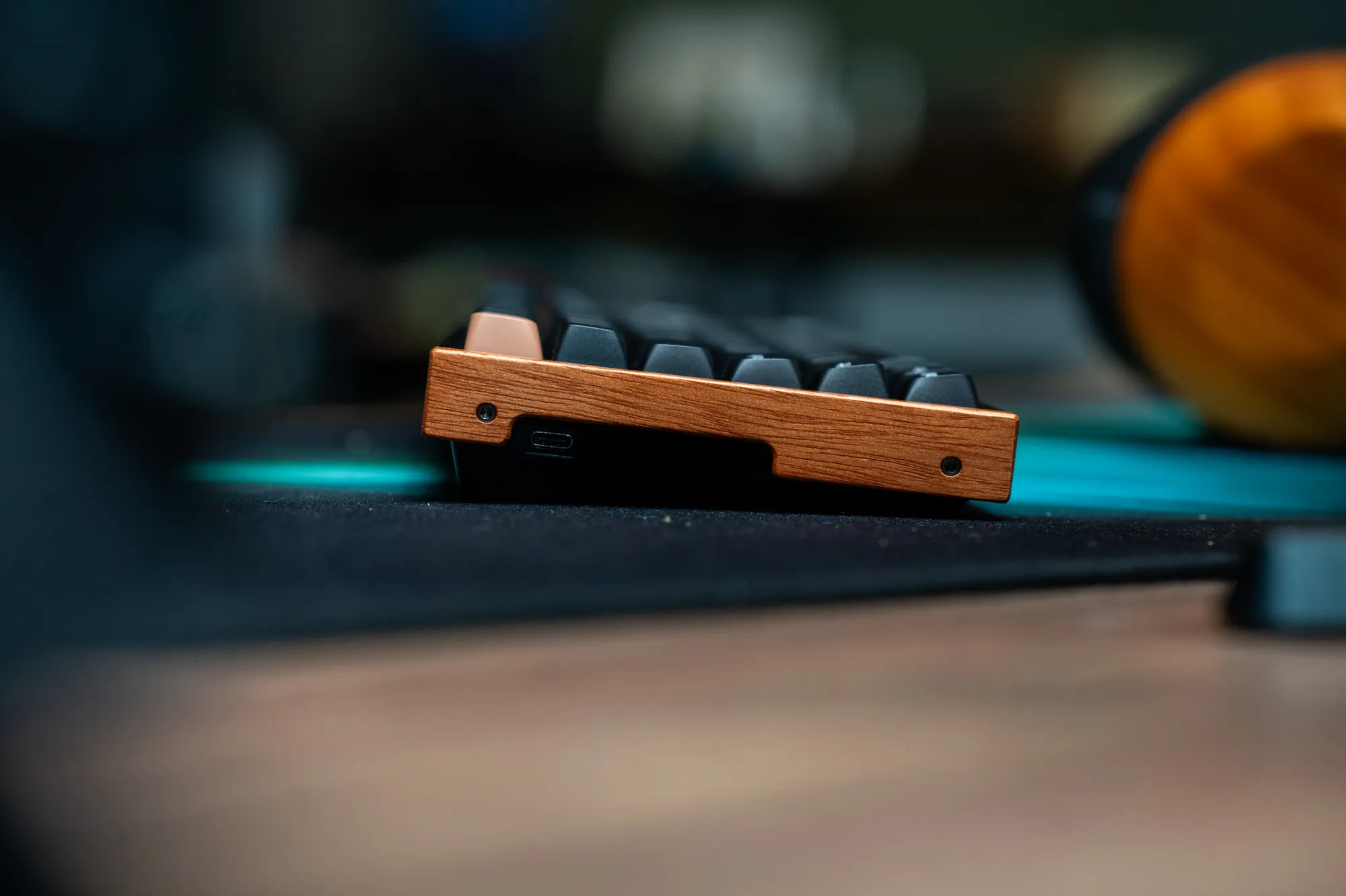 Keychron K4 HE SE from the side