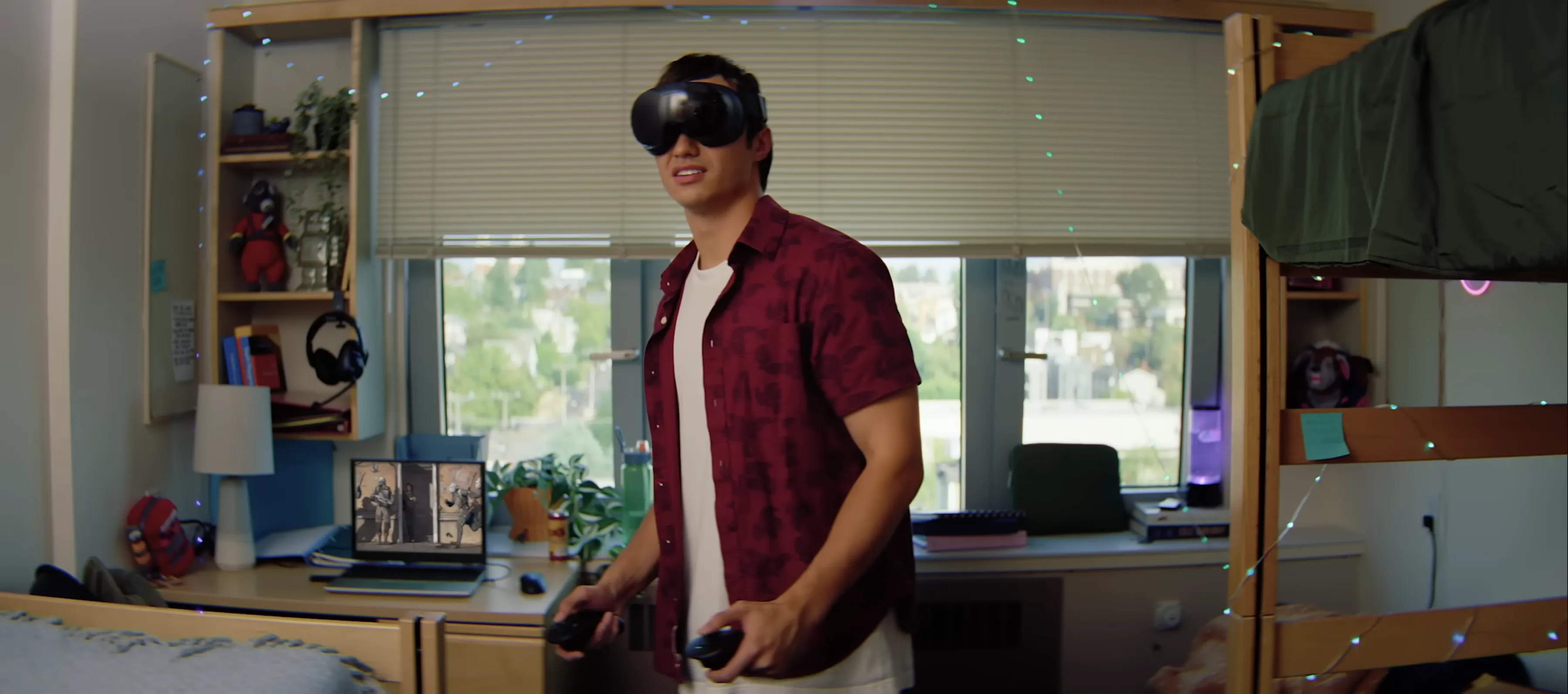 Man using Steam Frame / Credit Valve