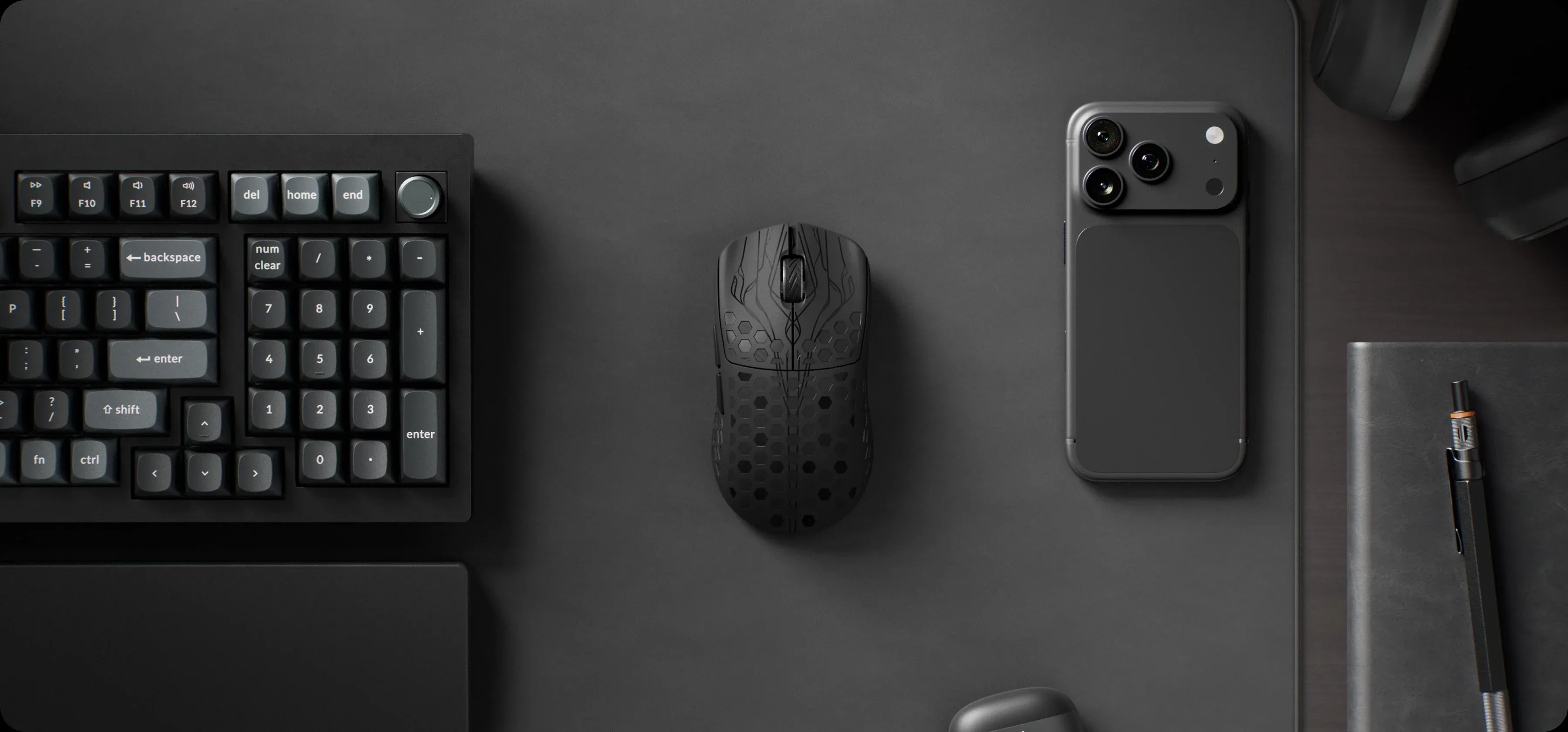 Top-down view of the Keychron G5 wireless gaming mouse