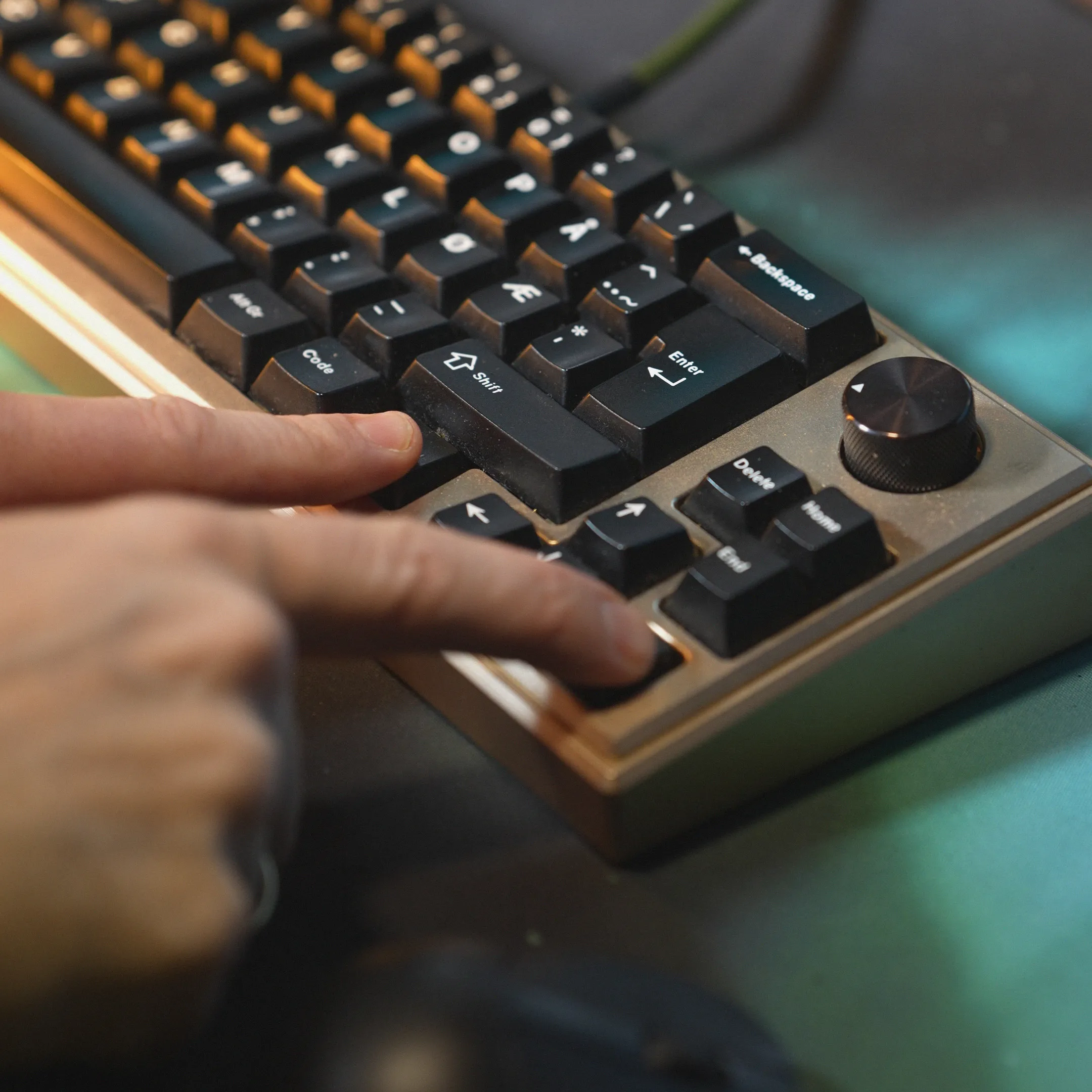 Watch: Keyboard shortcuts goes viral on TikTok, and I'm called in as an expert