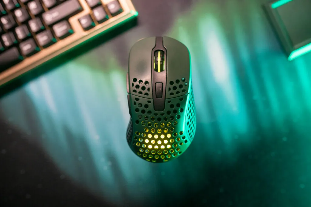 Xtrfy M4 wireless seen from above