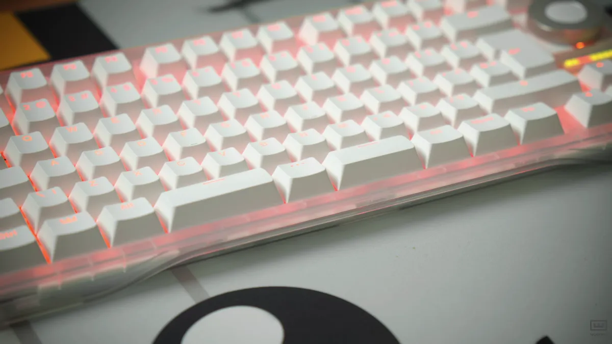 Wooting 80HE+ is coming, with a split spacebar, a KNOB, new plate and switches!