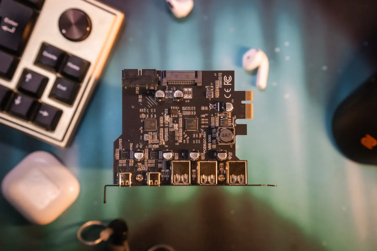 PCIE USB Expansion card from AliExpress / Credit kaytomas.com