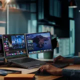 A quad monitor setup, in your backpack?